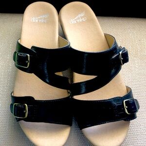 Dansko sandals size 37